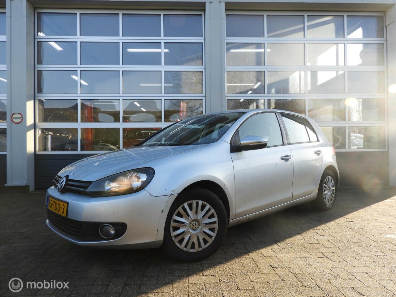 Volkswagen Golf - 1.6 TDI Comfortline BlueMotion 1.6 TDI Comfortline BlueMotion - AutoWereld.nl