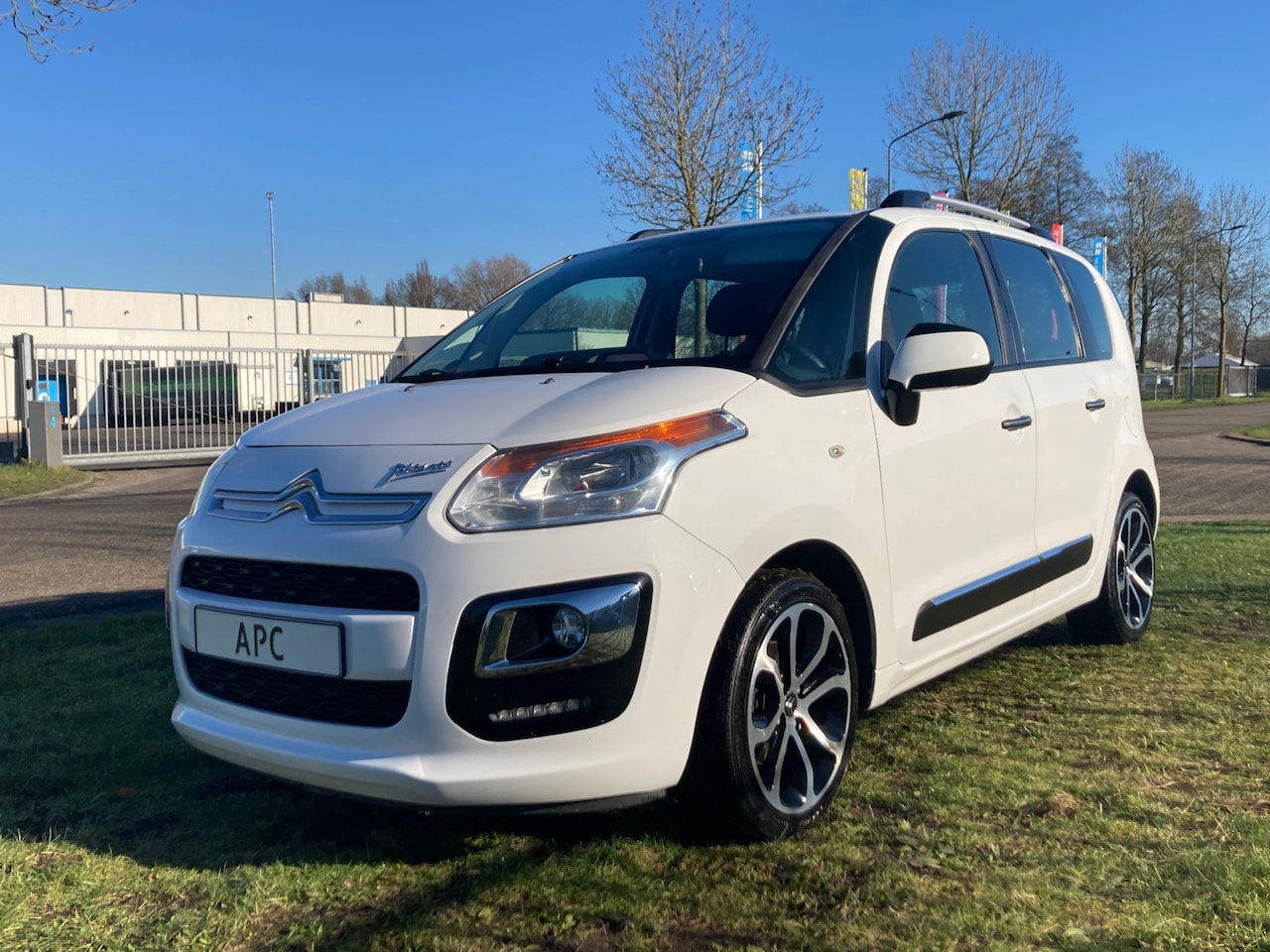 Citroën C3 Picasso - 1.2 PureTech Tendance 1.2 PureTech Tendance - AutoWereld.nl