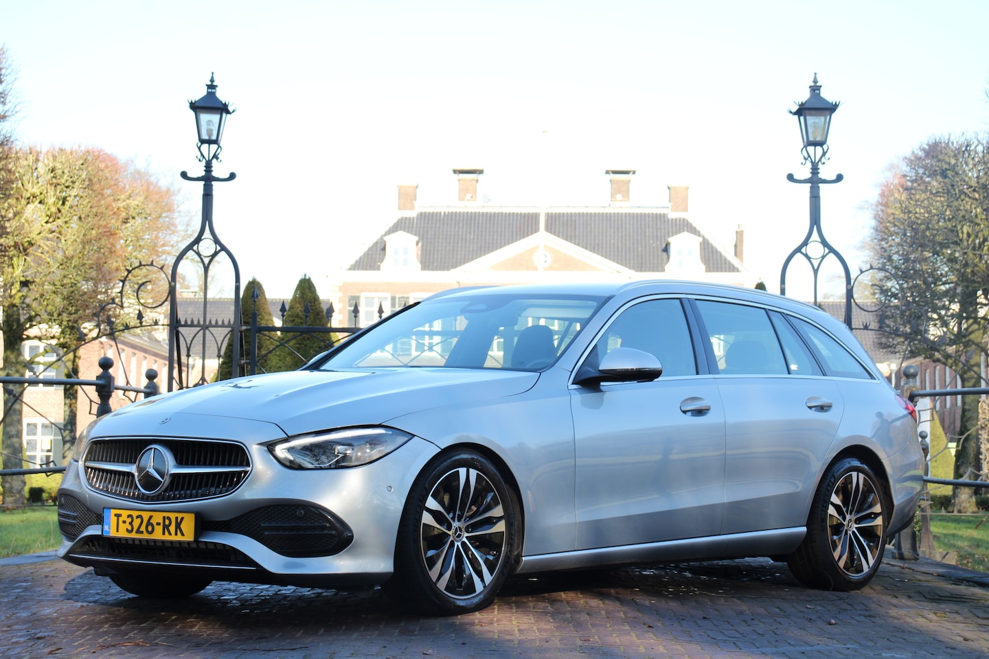 Mercedes-Benz C-klasse Estate - 180 LUXURY | NL-AUTO! | 1e EIGENAAR! | LEDER | STOELVERWARMING | ADAPTIVE CRUISE | PRACHTI - AutoWereld.nl