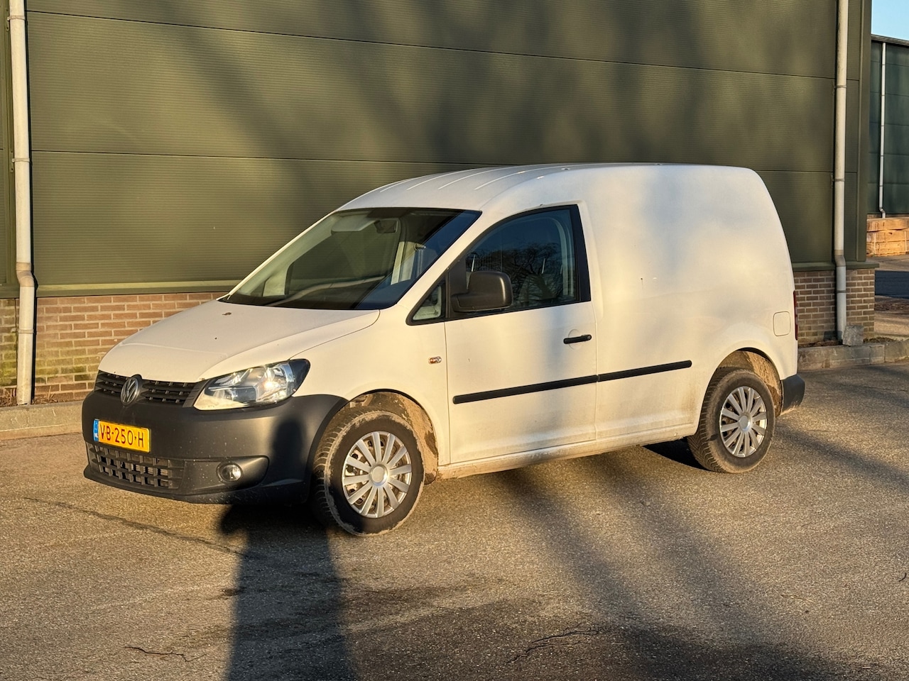 Volkswagen Caddy - 1.6 TDI Airco - AutoWereld.nl