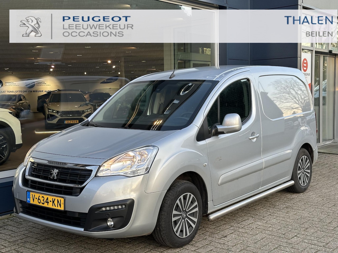 Peugeot Partner - 1.6 BlueHDi 100 PK L1 Premium Pack | AUTOMAAT | Slecht 72.000 Km | BPM Vrij | Navigatie | - AutoWereld.nl