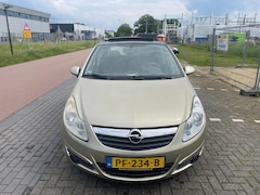 Opel Corsa - 1.4-16V Enjoy