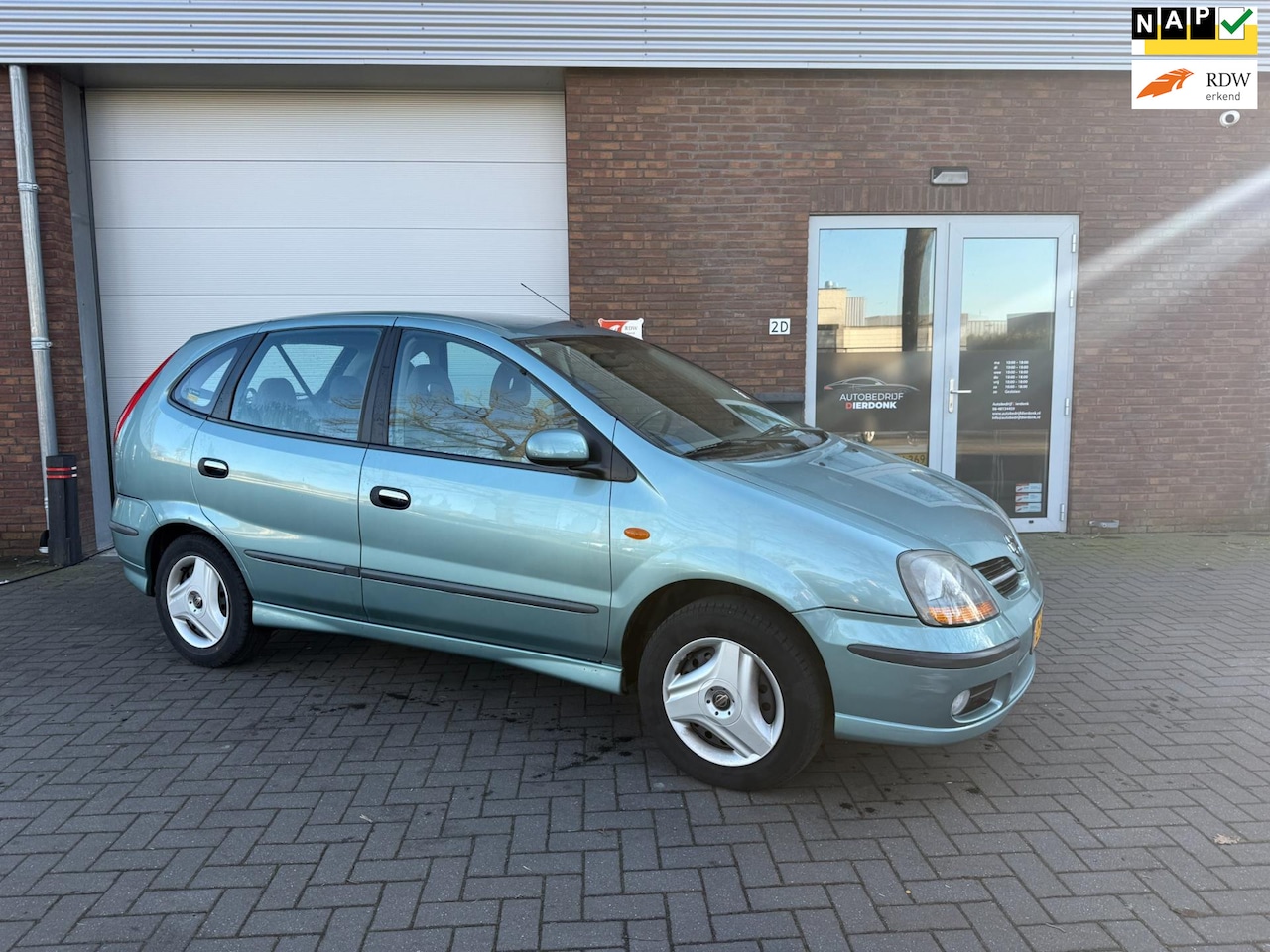 Nissan Almera Tino - 2.0 CVT |AUTOMAAT|AIRCO|NIEUWE APK - AutoWereld.nl