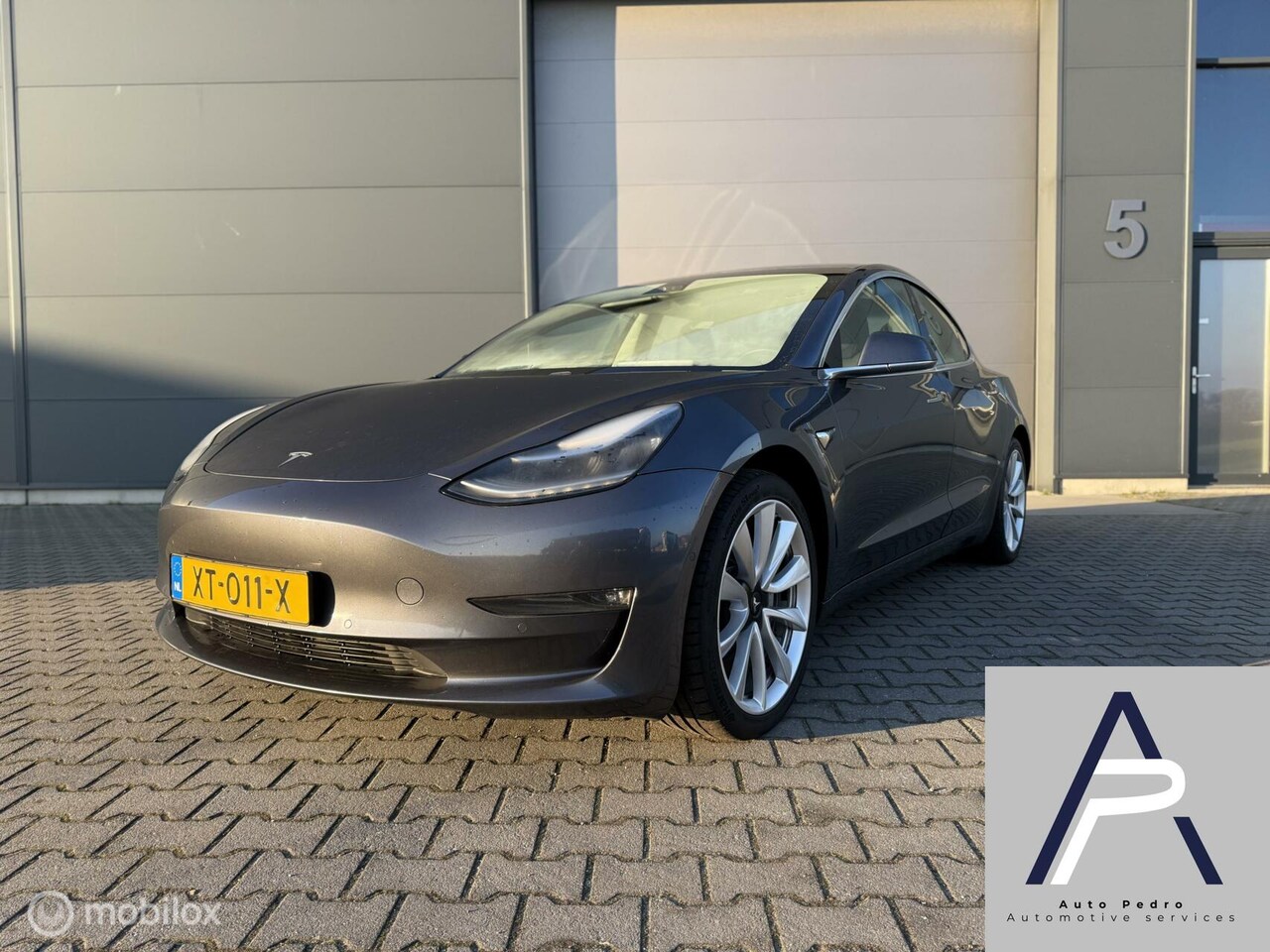 Tesla Model 3 - Long Range RWD Long Range AWD 75 kWh AUTOPILOT BTW 19inch - AutoWereld.nl