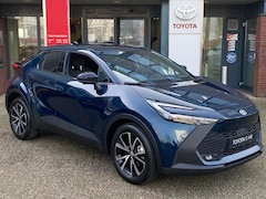 Toyota C-HR - 1.8 Hybrid 140 First Edition NIEUW & DIRECT LEVERBAAR BLIND-SPOT 360° CAMERA PARK-SENSOREN