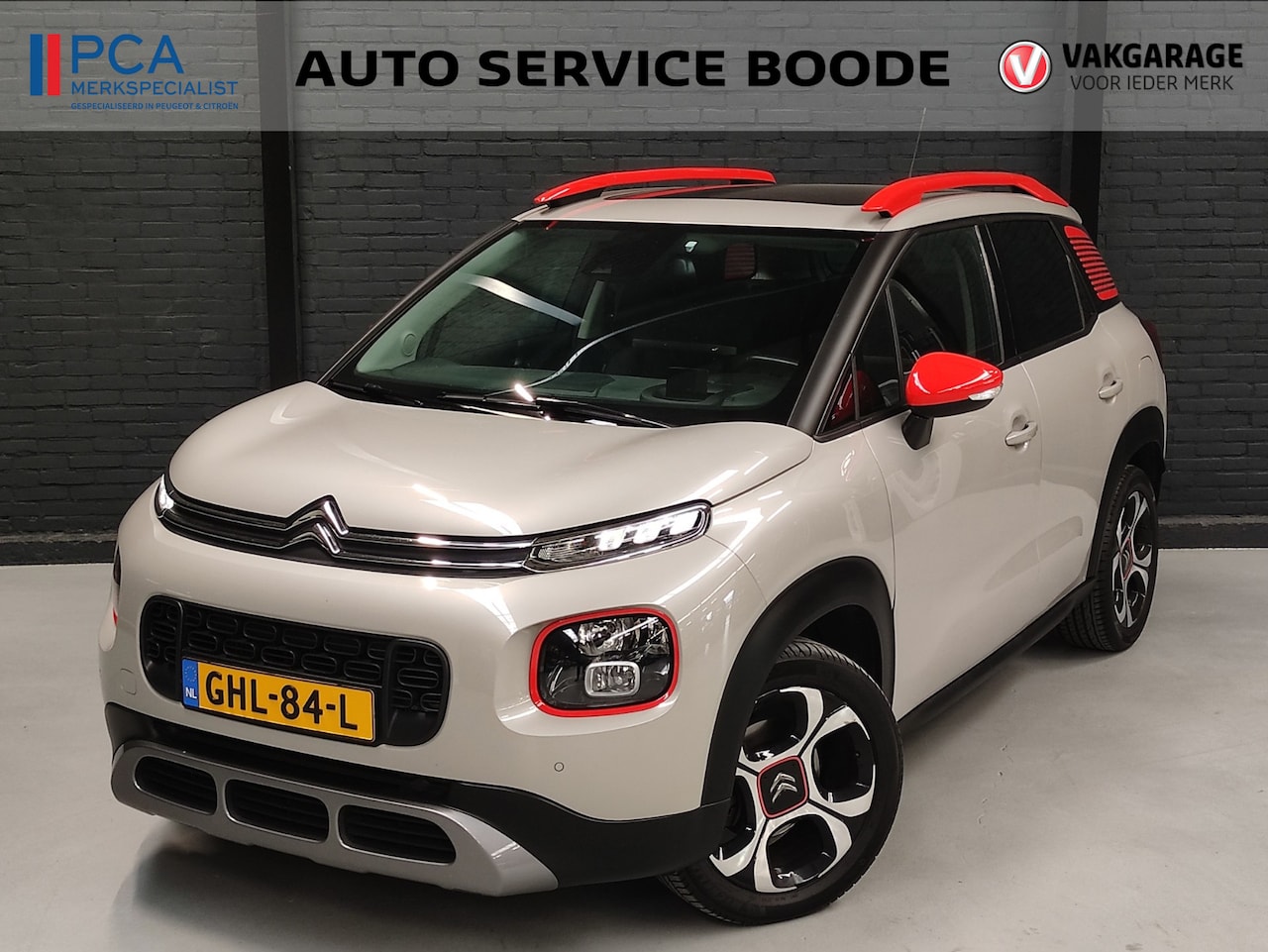 Citroën C3 Aircross - 1.2 (110 pk) Shine automaat - panorama/schuifdak - camera - navigatie - AutoWereld.nl