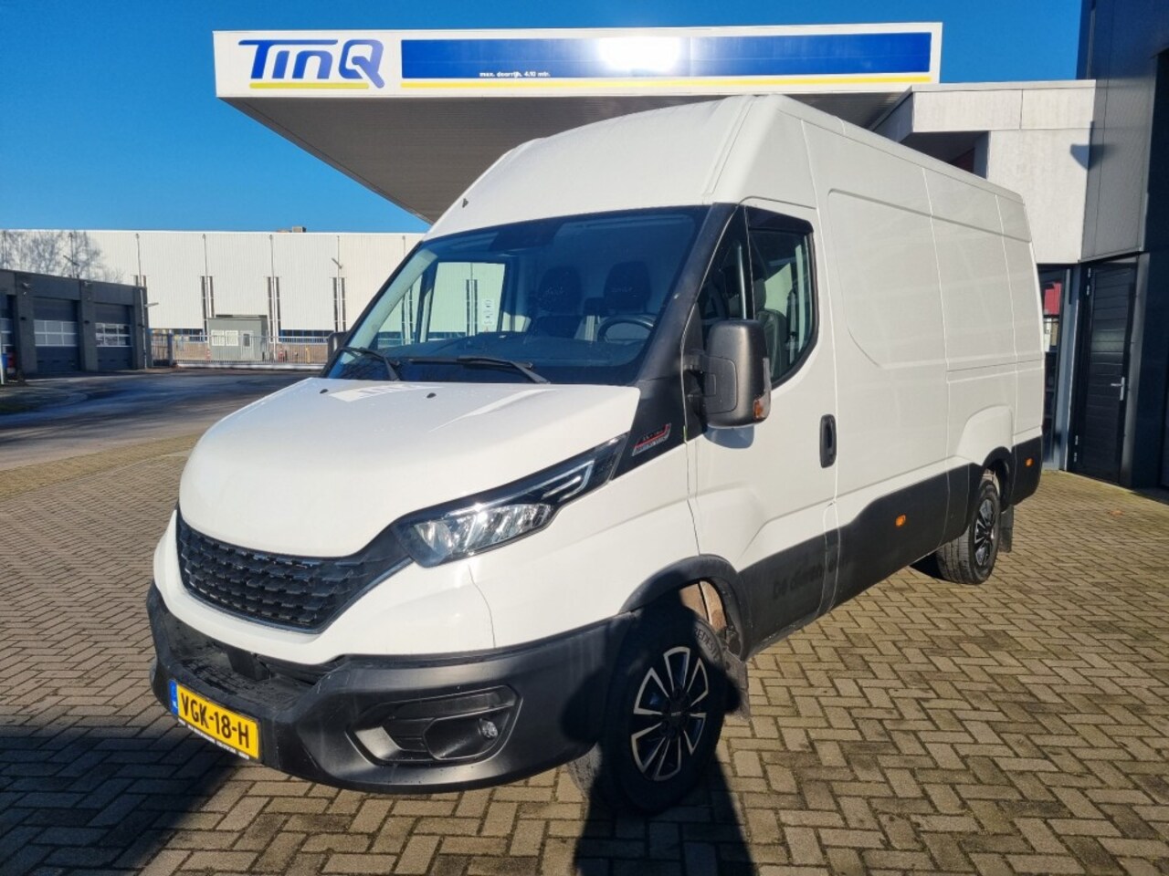 Iveco Daily - 35S18V 3.0 352 H3 L 35S18V 3.0 352 H3 L - AutoWereld.nl