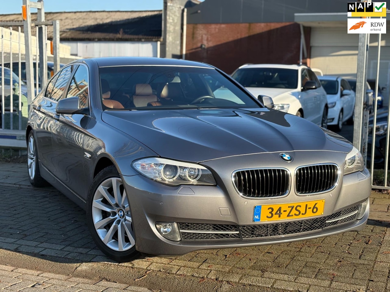 BMW 5-serie - 530i Executive | Leder | Navi | 18” LMV | Xenon | - AutoWereld.nl