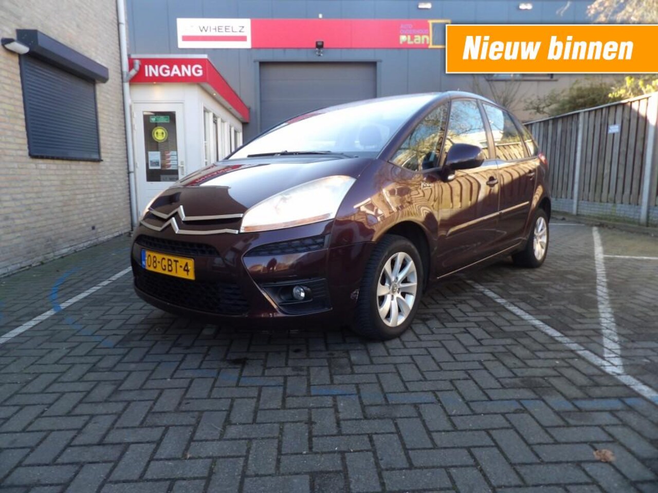 Citroën C4 Picasso - 1.8 lpg 3 - exportprijs ex bpm - AutoWereld.nl