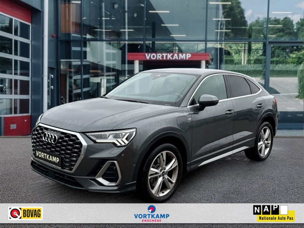 Audi Q3 Sportback - 45 TFSIe S LINE LEDER/MATRIX/360-CAMERA/ACC/NAVI - AutoWereld.nl