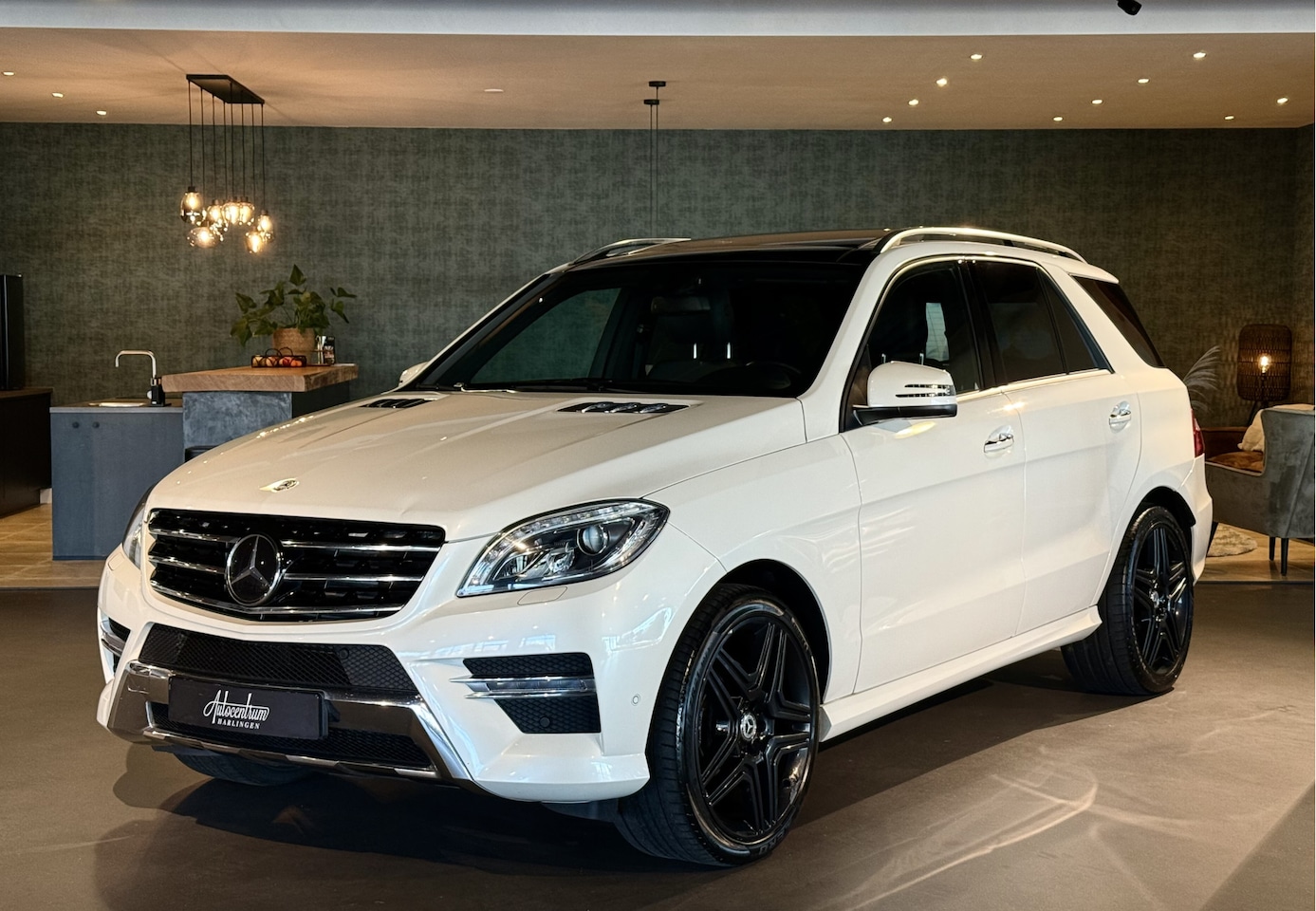 Mercedes-Benz ML-klasse - ML350 V6 Diesel AMG I PANO I 21" I Massage I VOL - AutoWereld.nl