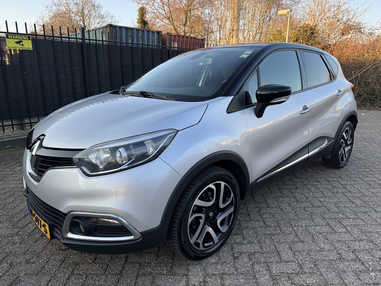 Renault Captur - 1.5 dCi Autom/Tiptr Dynamique Navi/Clima/Cam/PDC/Trekh - AutoWereld.nl