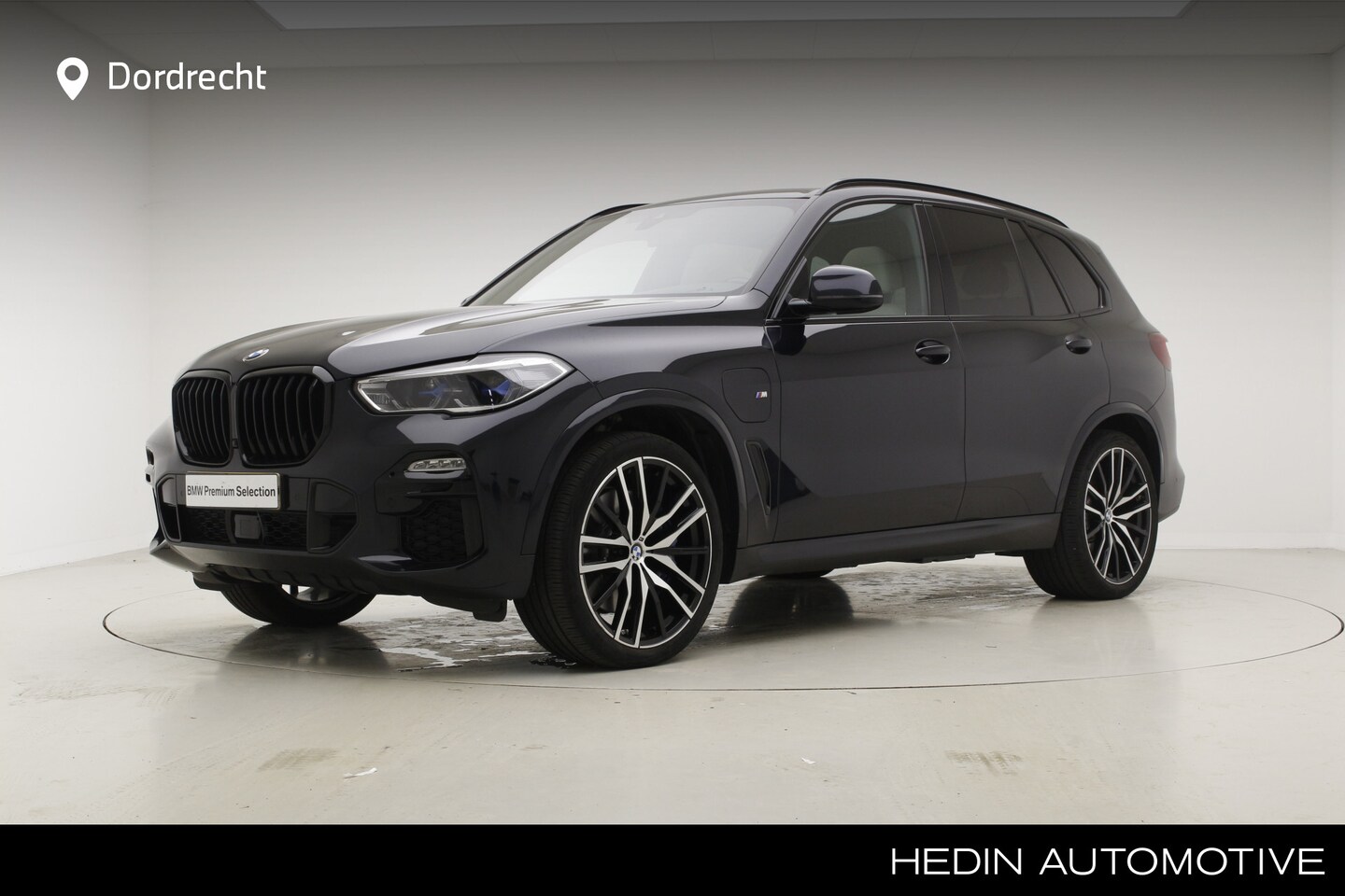 BMW X5 - xDrive45e M-Sport | 22" | Harman Kardon | Panorama | Luchtvering v+a | Comfortzetels - AutoWereld.nl