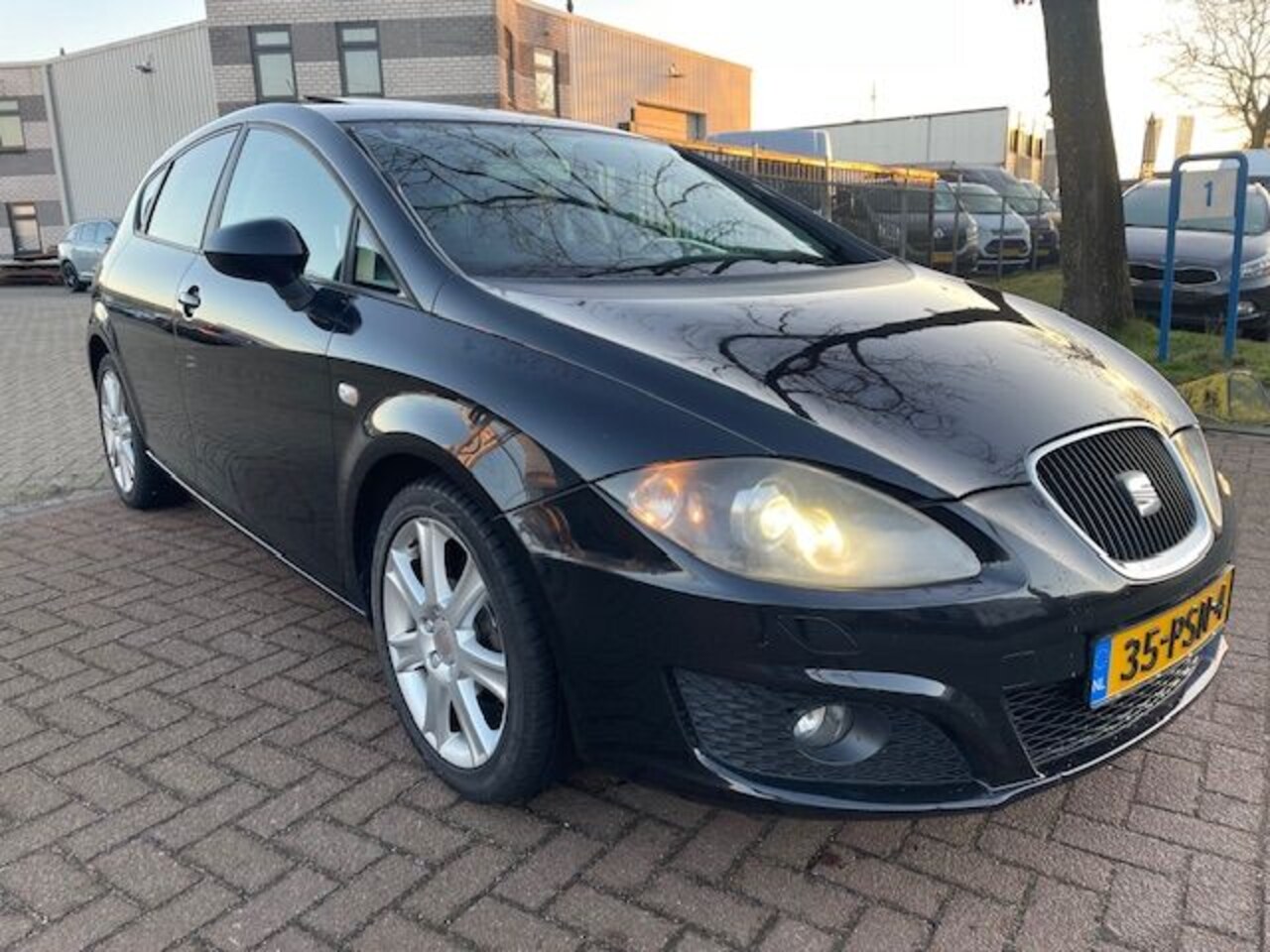 Seat Leon - 1.2 TSI Sport Airco/ECC,Navigatie,Open dak Zeer Nette Auto - AutoWereld.nl