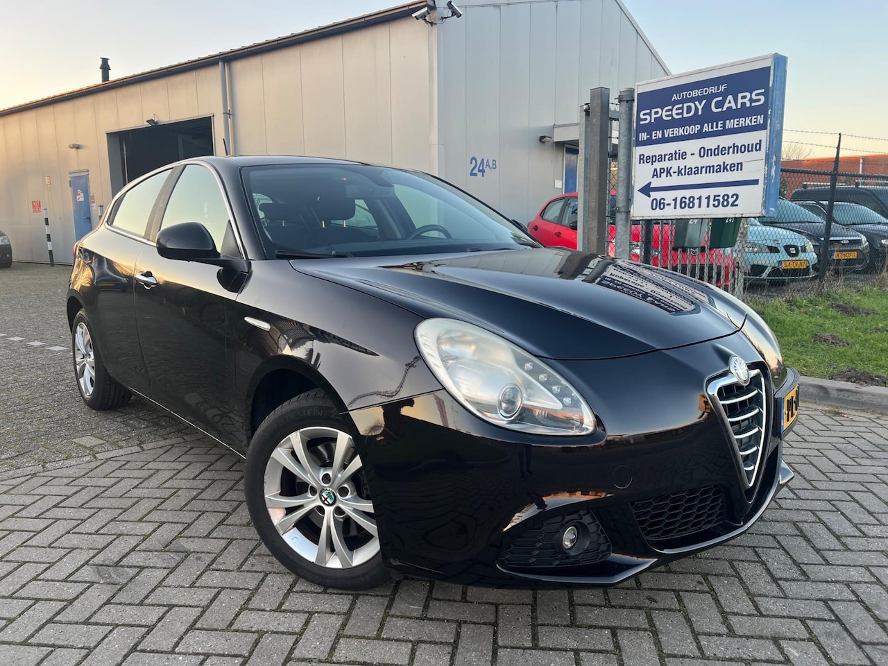 Alfa Romeo Giulietta - 1.4 T Distinctive 2011 Cruise Trekhaak - AutoWereld.nl