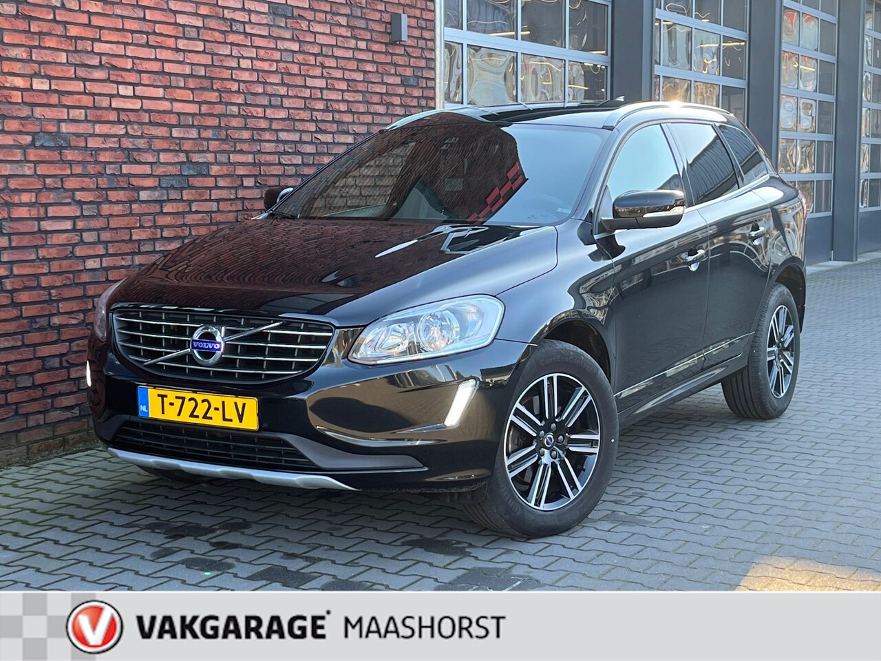 Volvo XC60 - 2.0 D3 FWD Polar+ Automaat/ParkeerSensoren/Leder/Navi/Clima/Airco/Cruise/Bluetooth - AutoWereld.nl