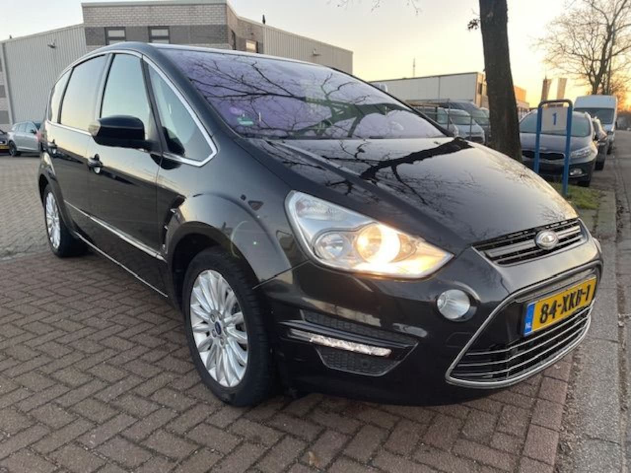 Ford S-Max - 1.6 EcoBoost Lease Titanium Airco/ECC,Navigatie Nette Auto - AutoWereld.nl