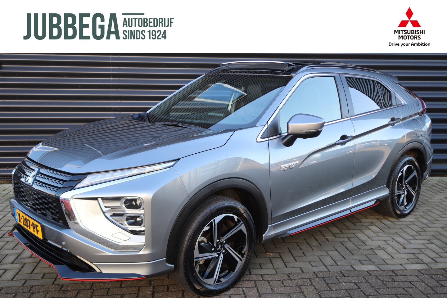 Mitsubishi Eclipse Cross - 2.4 PHEV Instyle NL-Auto, Sportpakket, Trekhaak - AutoWereld.nl