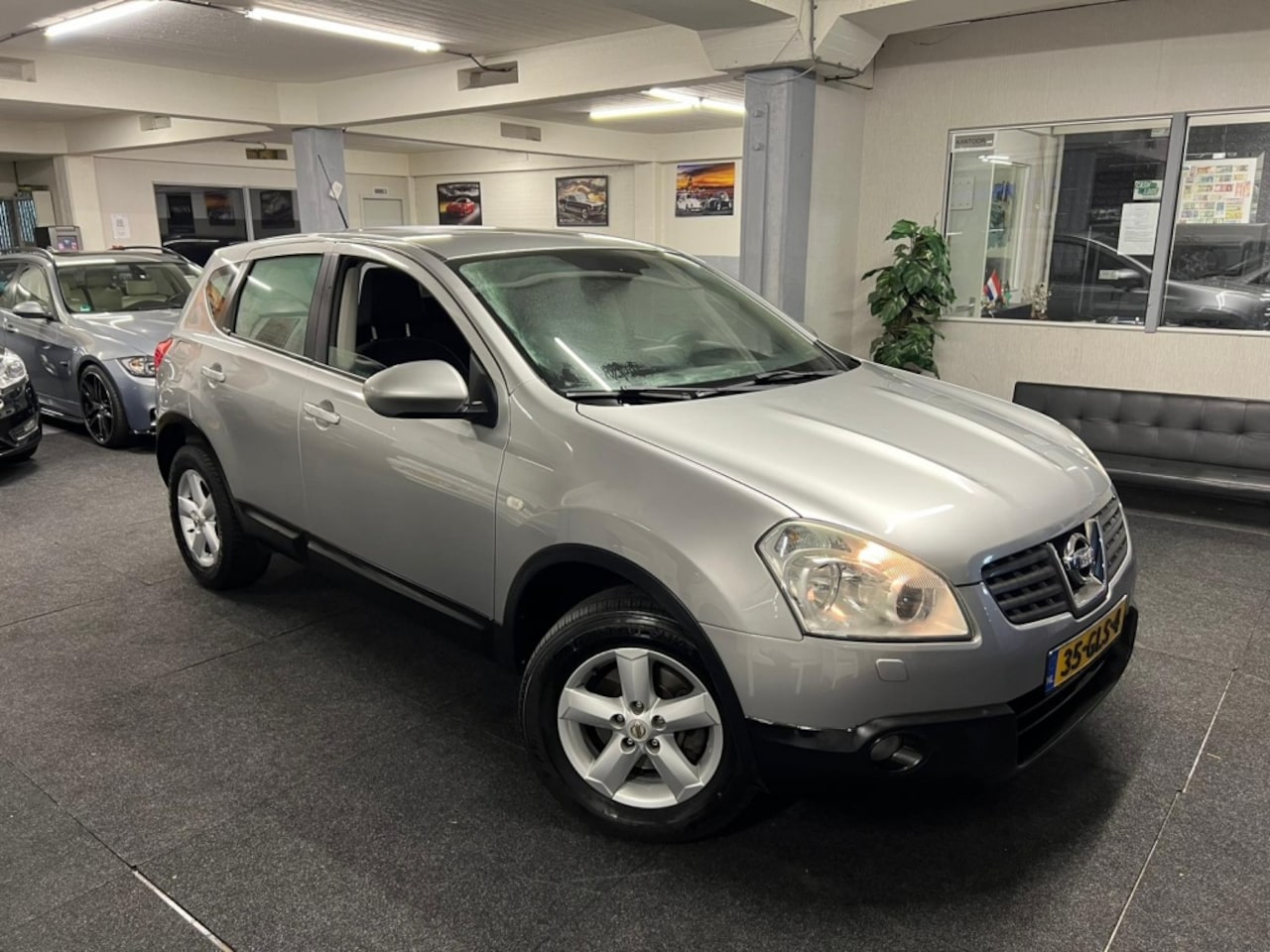 Nissan Qashqai - 1.6 *Clima*NAP*NAVI*camera* - AutoWereld.nl