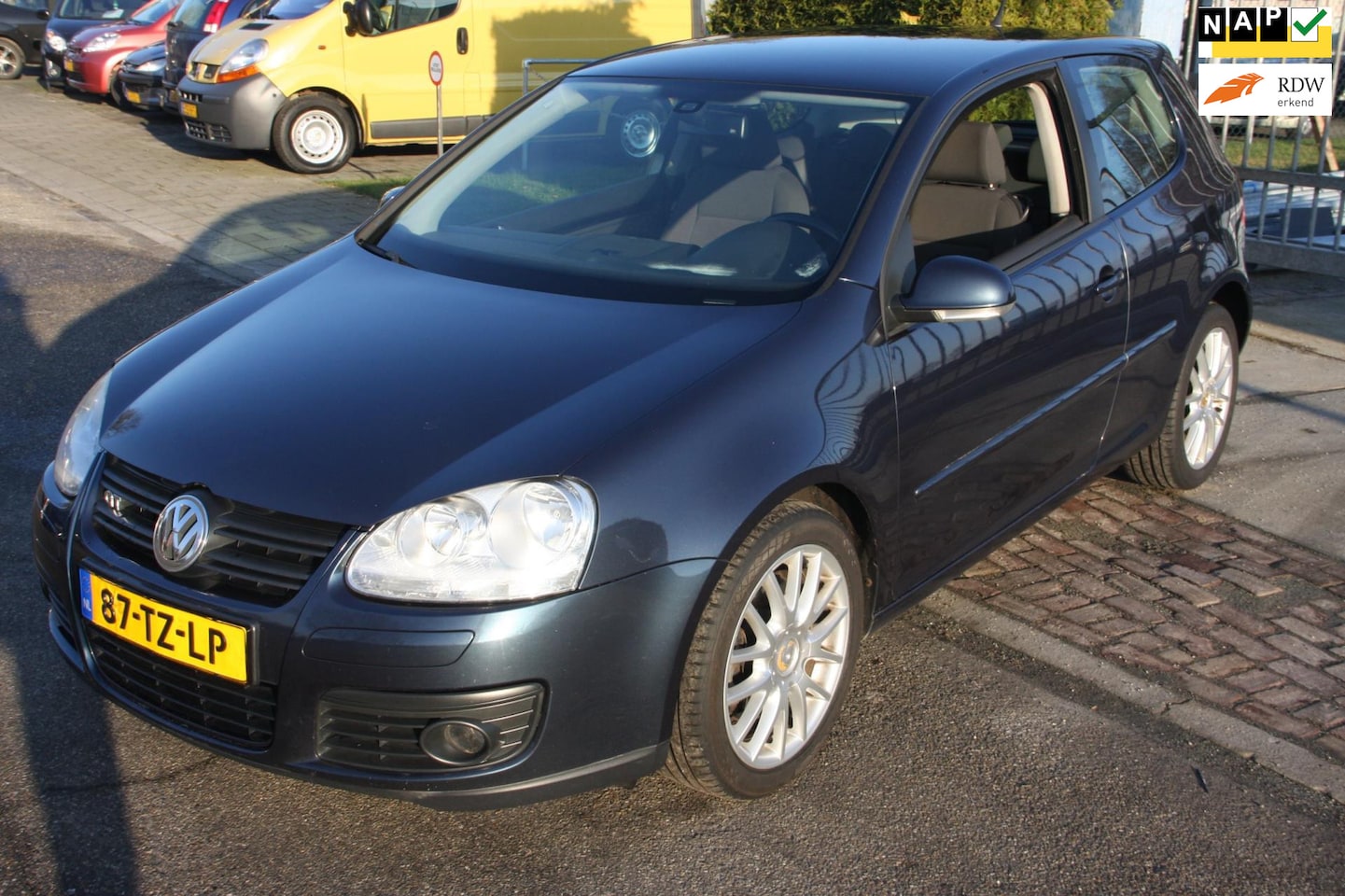 Volkswagen Golf - 2.0 TDI GT Business 2.0 TDI GT Business 170pk 3-deurs - AutoWereld.nl