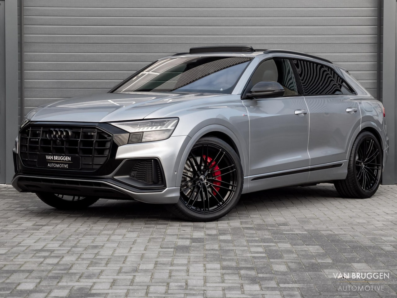 Audi Q8 - 55 TFSI e Quattro S-Line Pano RS Trekh Carbon B&O+ Massage 23" BTW 360 - AutoWereld.nl