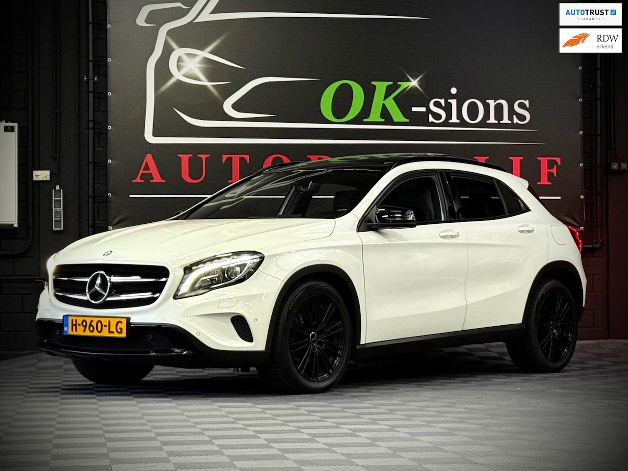 Mercedes-Benz GLA-Klasse - 200 Edition 1 Urban night/Pano/Navi/Xenon - AutoWereld.nl