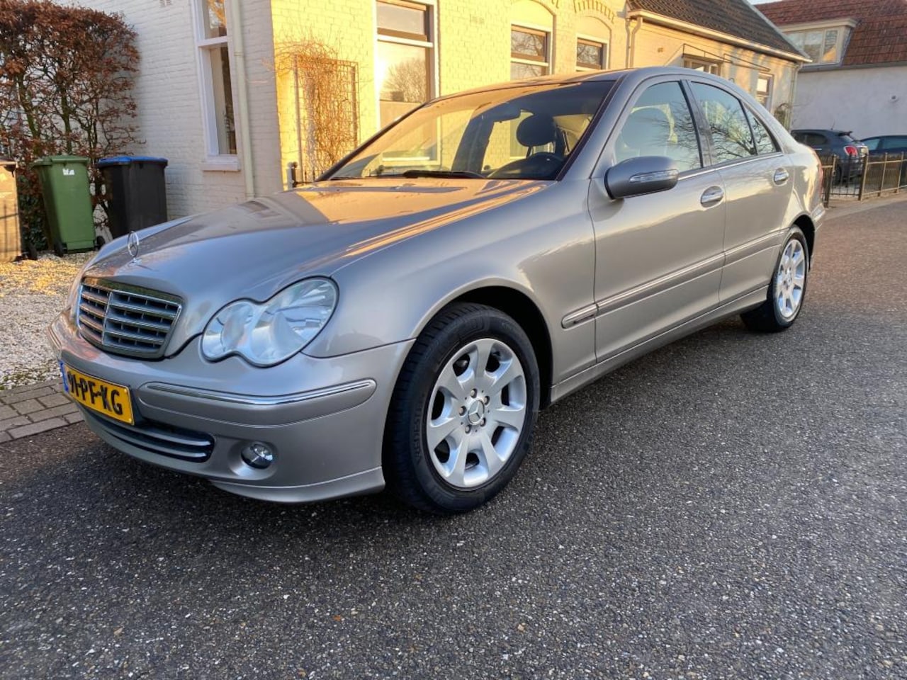 Mercedes-Benz C-klasse - 200 K. Elegance Automaat,comand,Trekhaak,NAP - AutoWereld.nl