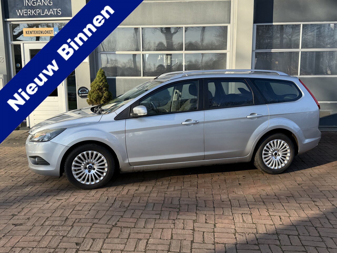 Ford Focus Wagon - 1.6 Titanium Bj 2008 Apk 04-2025 Leuk beginners auto - AutoWereld.nl