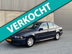 BMW 5-serie - 520i Edition AUTOMAAT+GROOT NAVI SCHERM+CRUISE CONTROL+CLIMATE AIRCO+ELEKTRISCHE PAKKET+TR