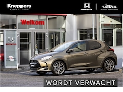 Toyota Yaris - 1.5 Hybrid 130 Executive JBL Audio | Head Up Display | Lederen bekleding | Dodenhoekdetect