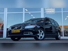 Volvo V70 - 2.5T Kinetic 2e Eigenaar 100% Onderhouden Trekhaak Navi Mooi