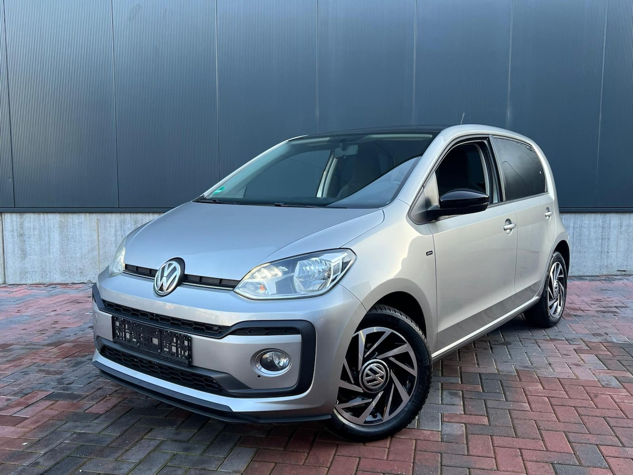 Volkswagen Up! - 1.0 BMT TSI * Join Up! * Airco * PDC * Elek-Ramen * Nette Auto - AutoWereld.nl