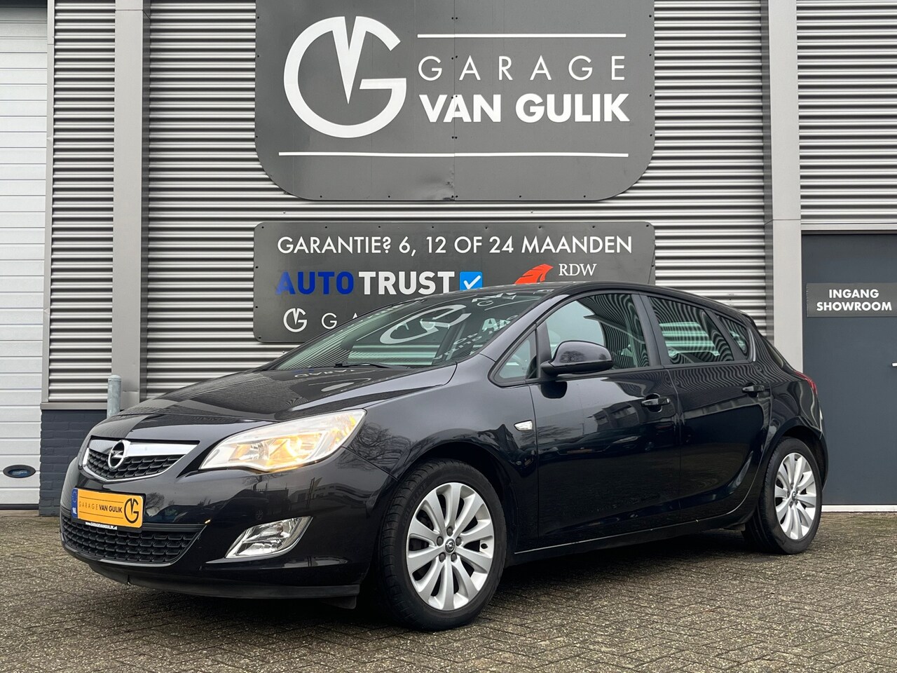 Opel Astra - 1.6 116PK Clima,Cruise,Isofix,Trekhaak,ElektrRamenV+A,ElektrSpiegels,Stuurbediening,17"Lmv - AutoWereld.nl