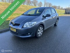 Toyota Auris - 1.4-16V Sol clima