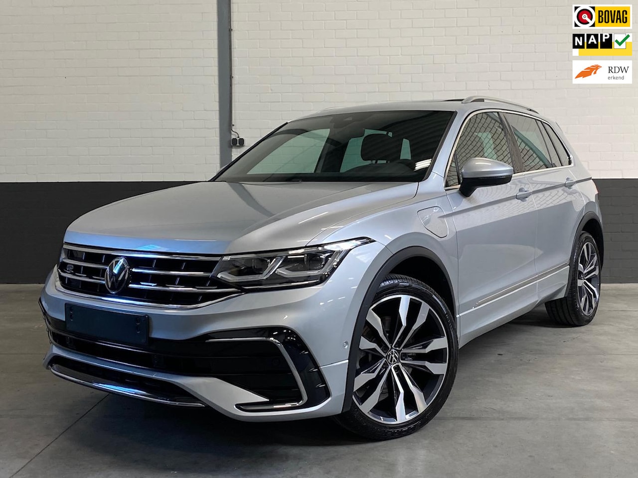 Volkswagen Tiguan - 1.4 TSI eHybrid R-Line Business+ GTE, 245 pk - AutoWereld.nl