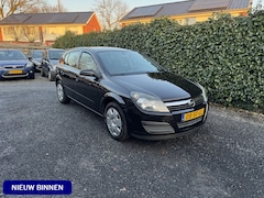 Opel Astra - 1.6 Elegance | Autom. Airco | Cruise Control | Elekt. Ramen | APK tot 01-09-2025