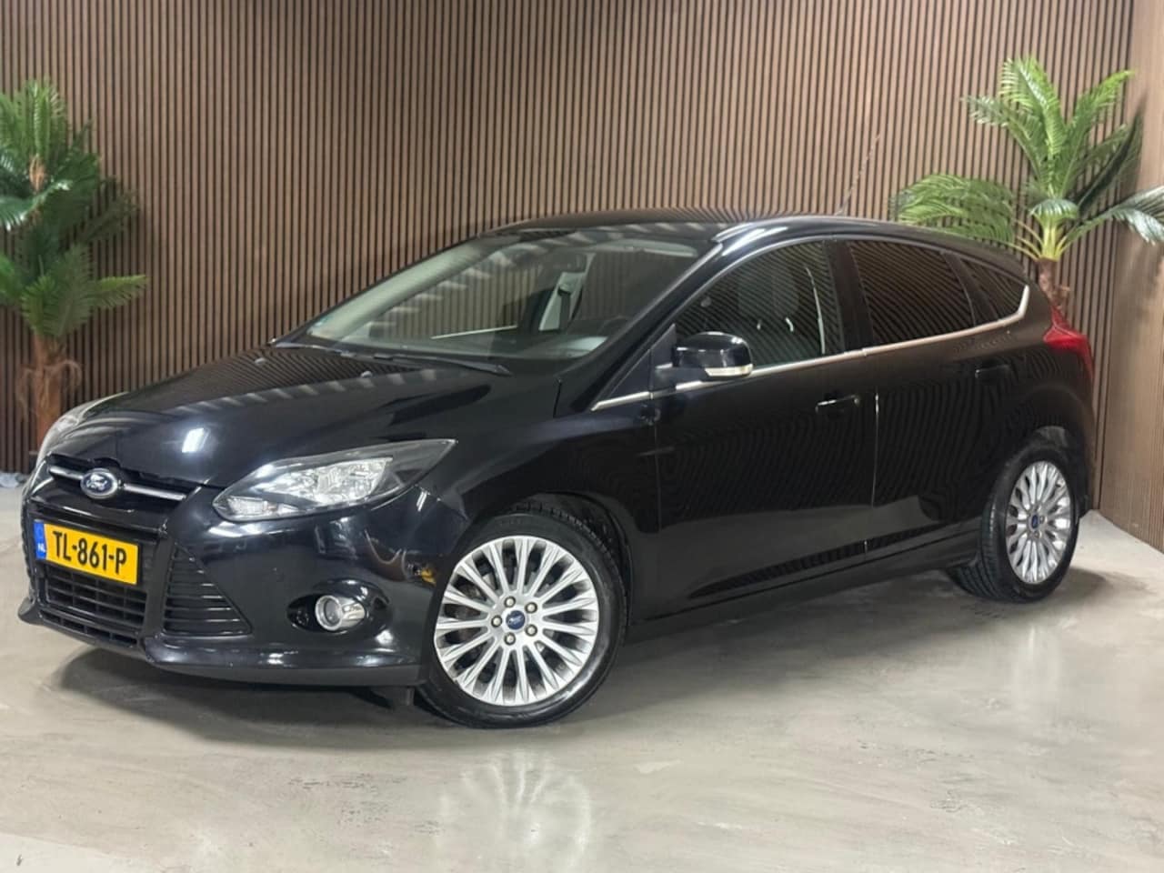 Ford Focus - 1.0 EcoB. Titanium - AutoWereld.nl