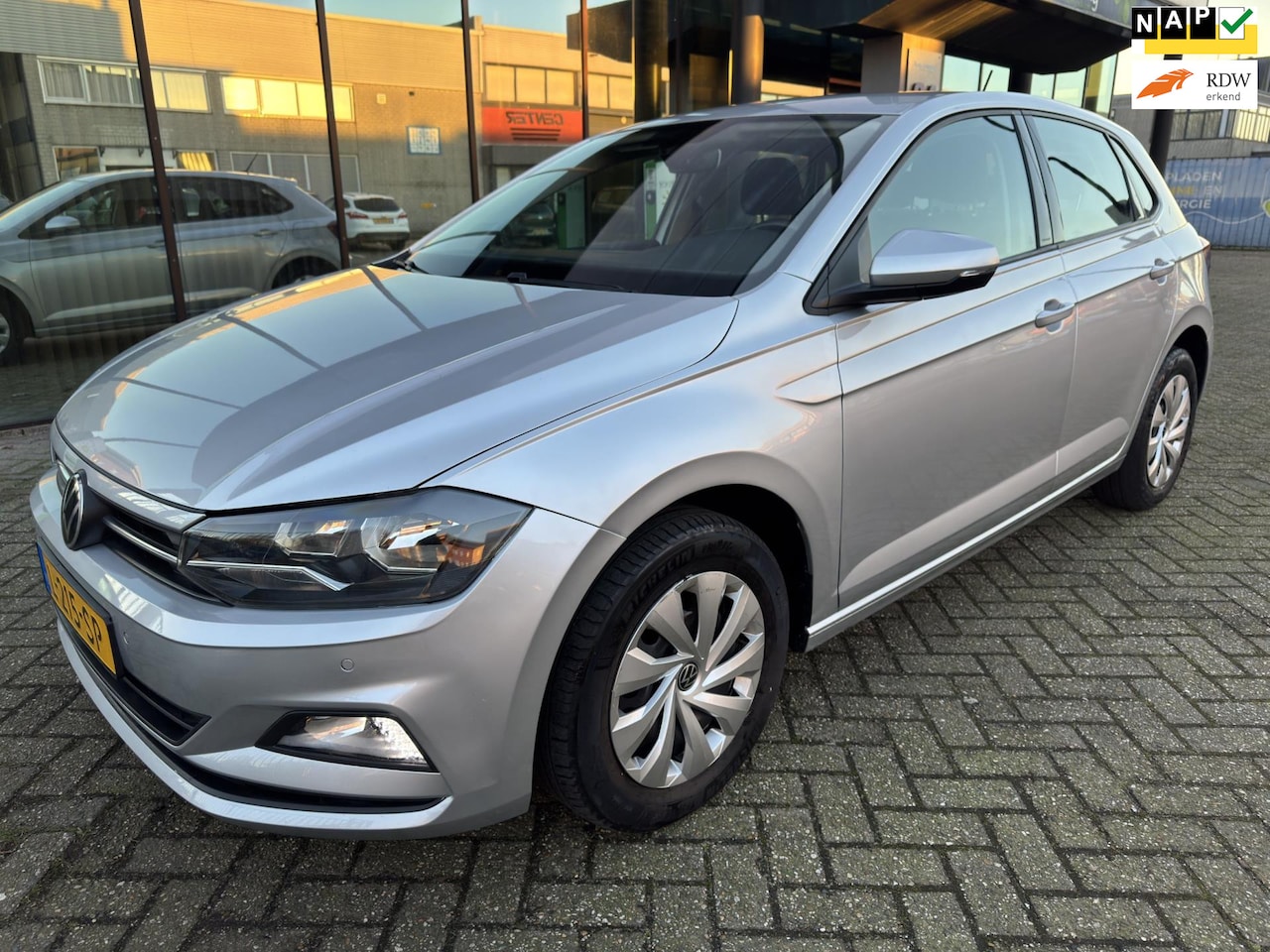 Volkswagen Polo - 1.0 TSI Highline / Virtueel Cockpit / PDC / 5-drs - AutoWereld.nl