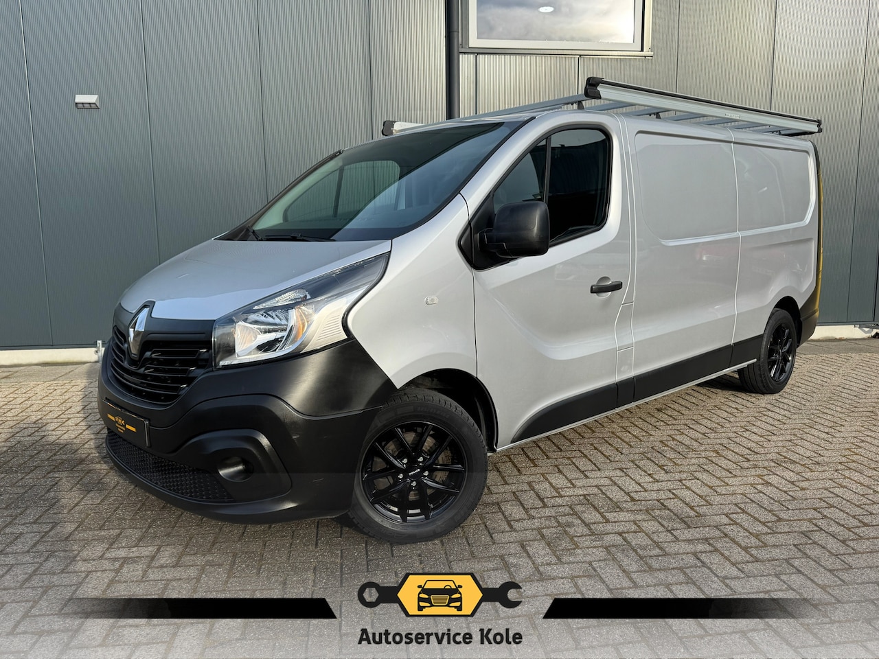 Renault Trafic - 1.6 dCi T29 L2H1 * Trekhaak * Betimmering * Bluetooth * - AutoWereld.nl