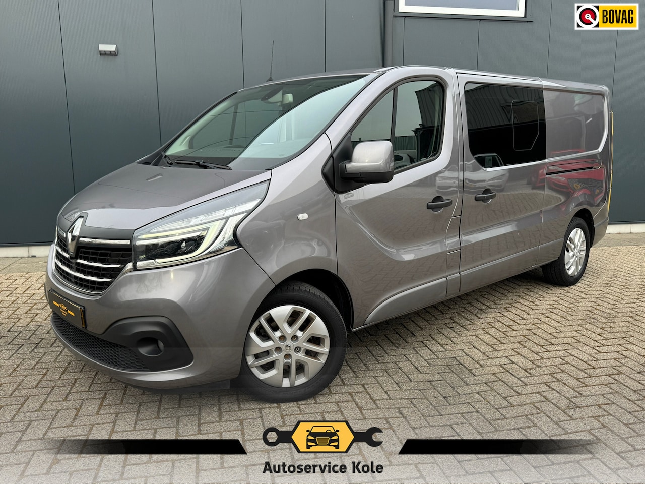 Renault Trafic - 2.0 dCi 170 T29* L2H1 * Dubbelcabine * Automaat * - AutoWereld.nl