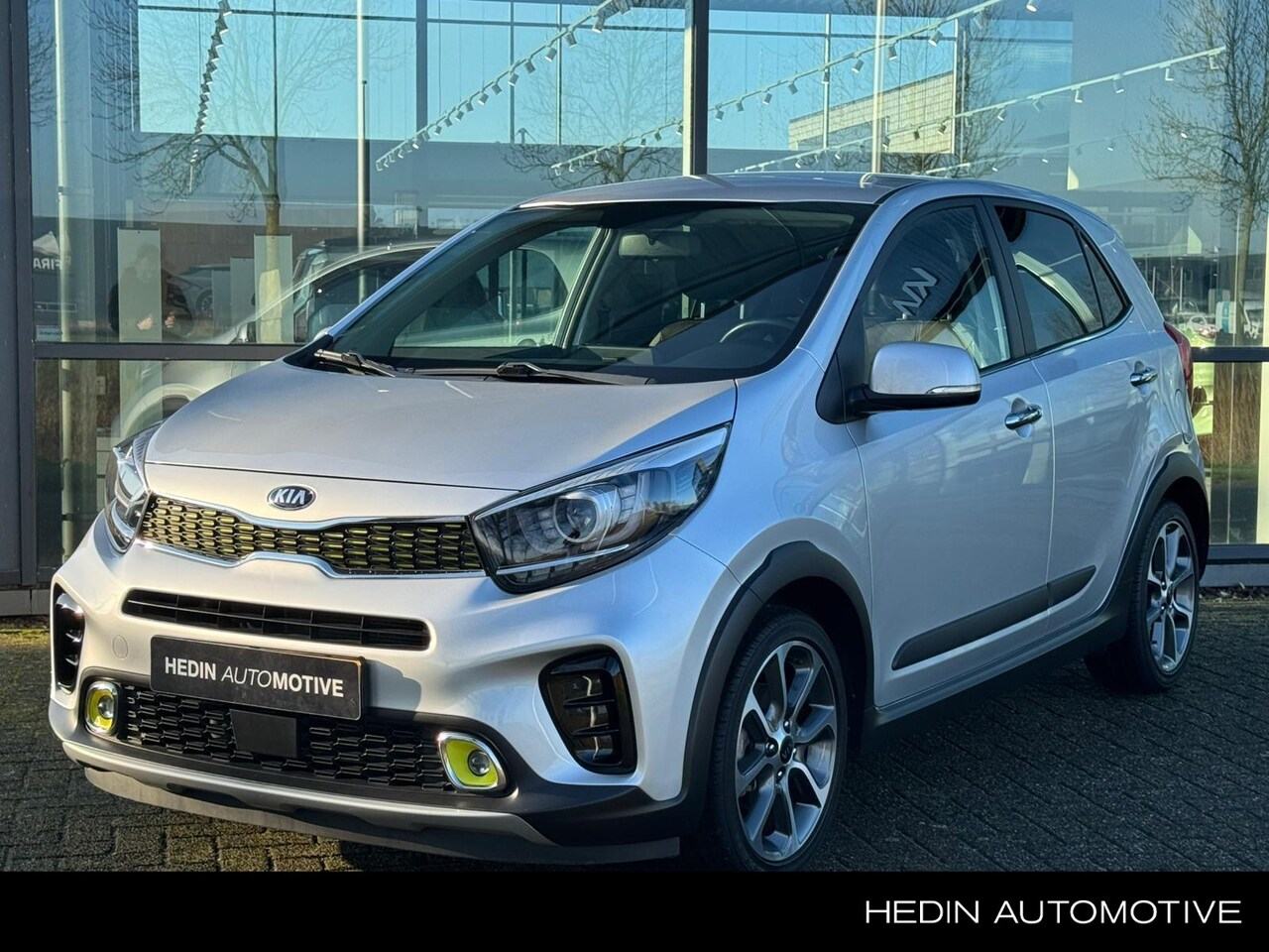 Kia Picanto - 1.2 CVVT X-Line NAVIGATIE | AIRCO | PDC | LICHTMETALEN VELGEN - AutoWereld.nl