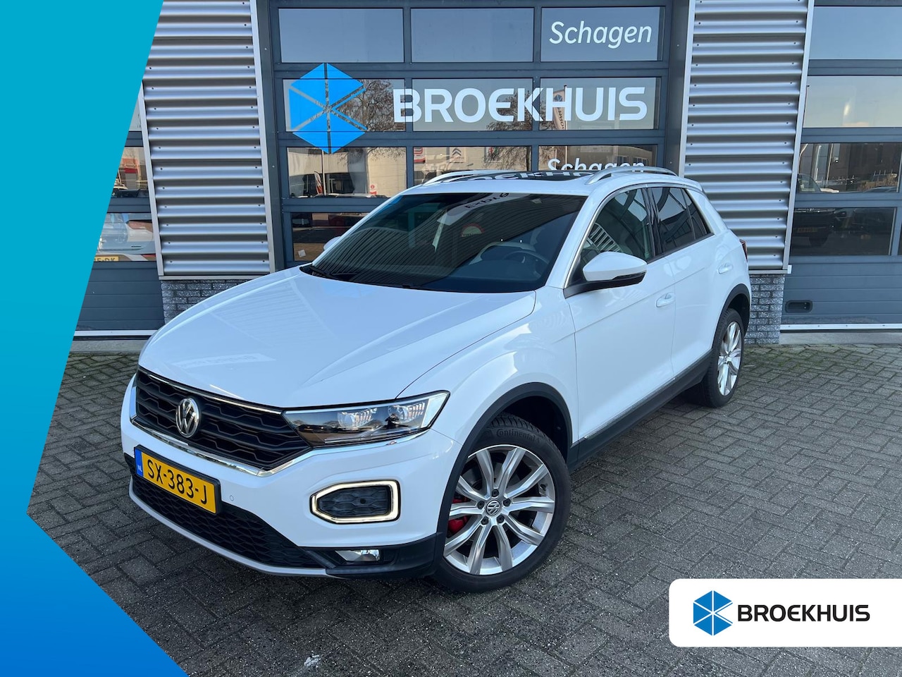 Volkswagen T-Roc - 1.5 TSI 150 pk Sport 7-DSG | Elektrisch glazen panorama-dak | Trekhaak | Navigatie | - AutoWereld.nl