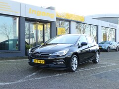 Opel Astra - 1.4 Turbo 150pk Business Executive Automaat | Leder | Camera | Navigatie