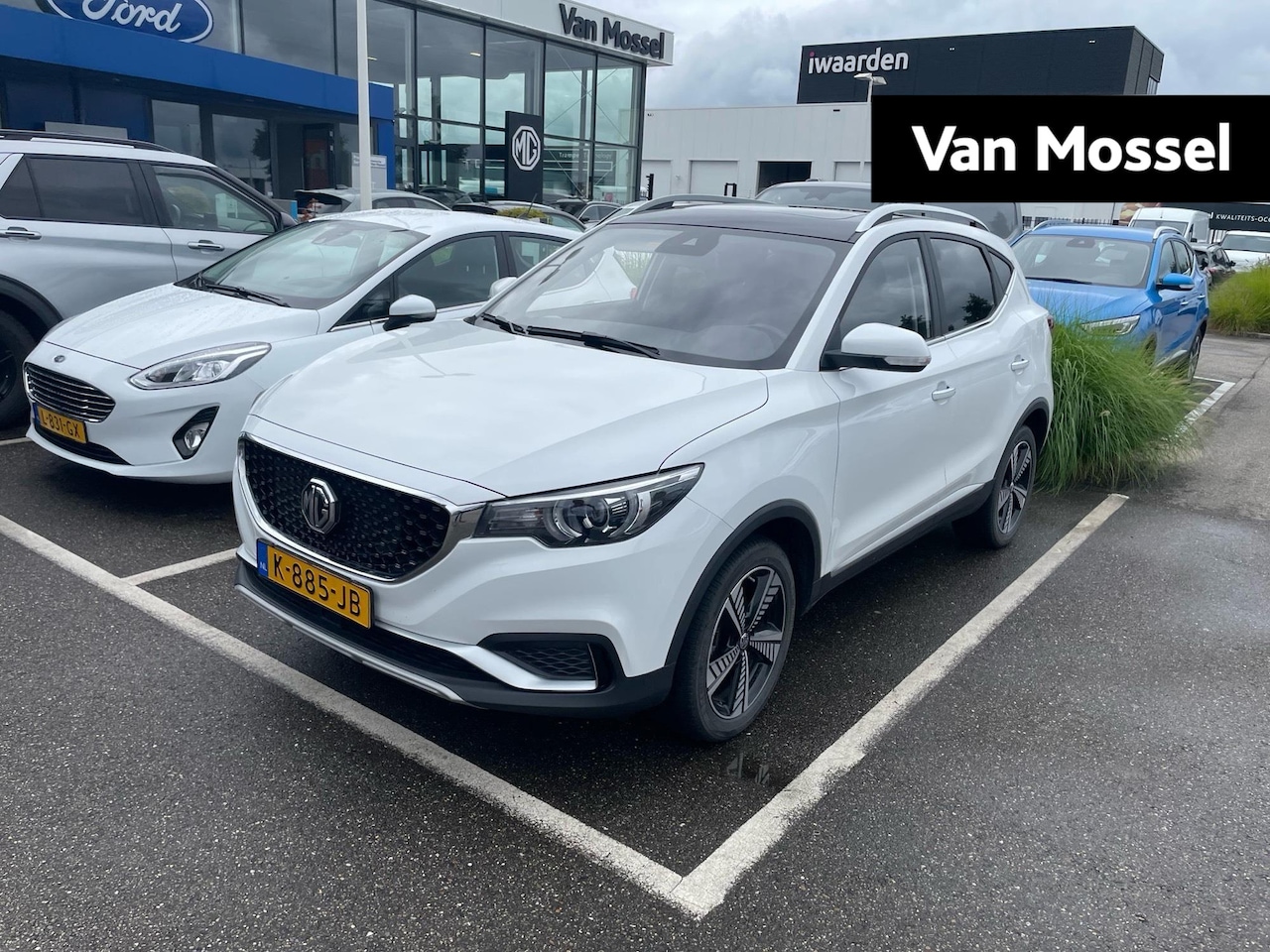 MG ZS - EV Luxury 45 kWh Panoramadak - leren bekleding - apple carplay - AutoWereld.nl