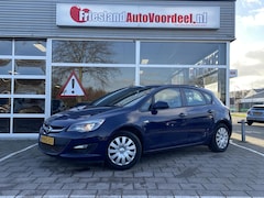 Opel Astra - 1.4 Berlin /Airco/Cruise control/Trekhaak/nieuwe APK bij aflevering/