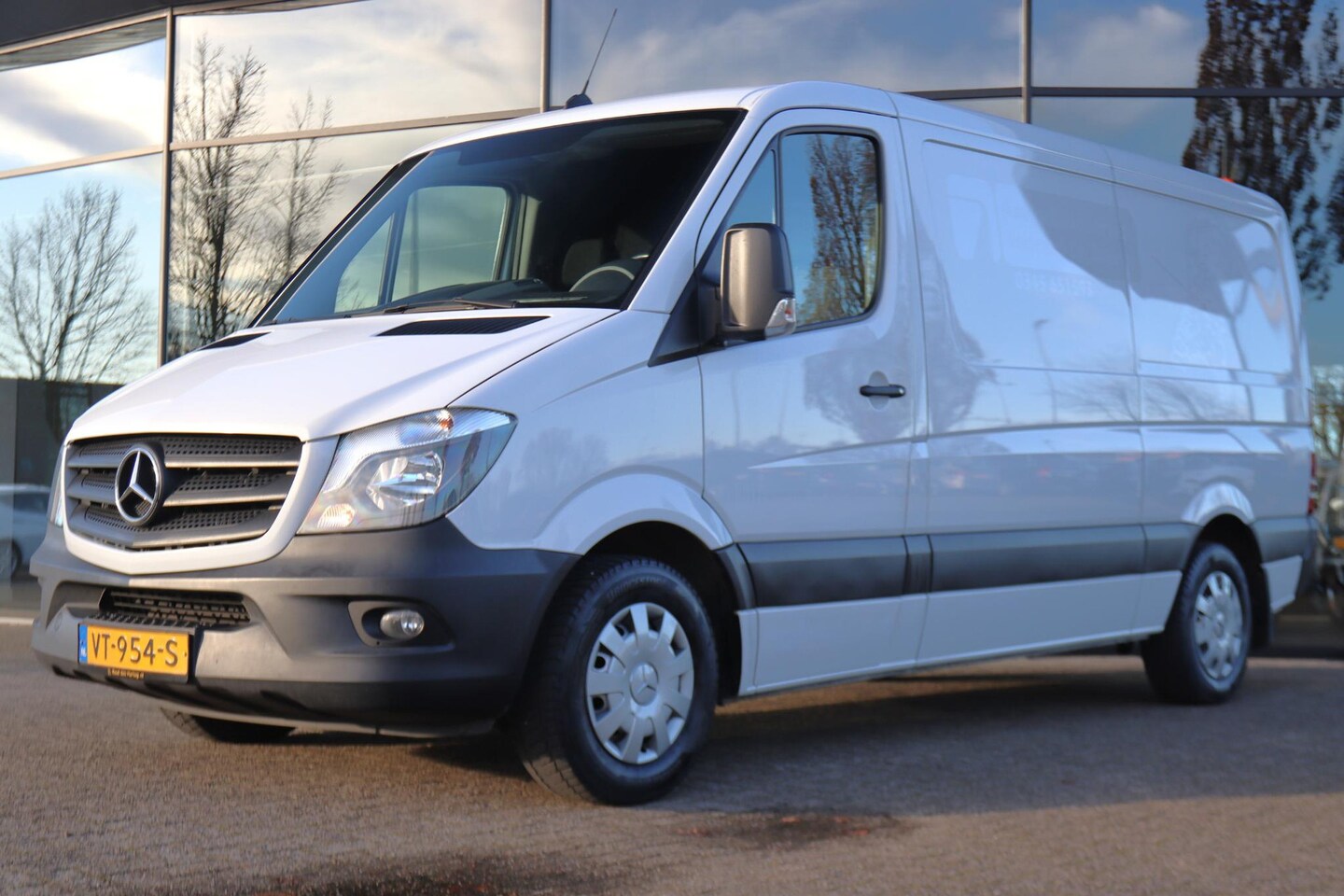 Mercedes-Benz Sprinter - 316 2.2 CDI 366 | CAMERA | TREKHAAK | NAVI | CRUISE | BLUETOOTH | 3-ZITS - AutoWereld.nl