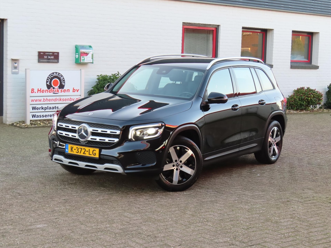 Mercedes-Benz GLB - 200 163PK 7G-DCT Business Solution/ Apple Carplay/ Led koplampen/ DAB/ Navigatie/ Stoelver - AutoWereld.nl