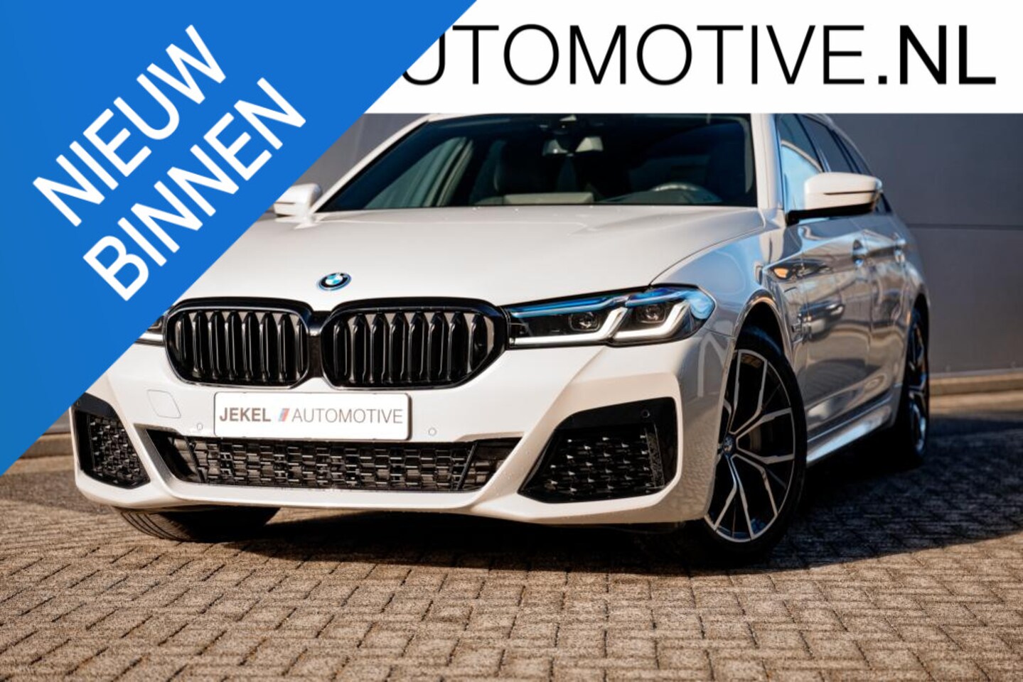 BMW 5-serie Touring - 530e xDrive M-Sport, Panodak, H/K, TH, enz - AutoWereld.nl