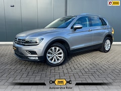 Volkswagen Tiguan - 1.4 TSI ACT Connected Series * Cruise * Trekhaak * AppleCarPlay * Visueel cockpit