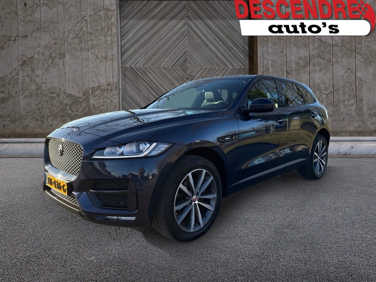 Jaguar F-Pace - 2.0 R-Sport AWD 20d - AutoWereld.nl